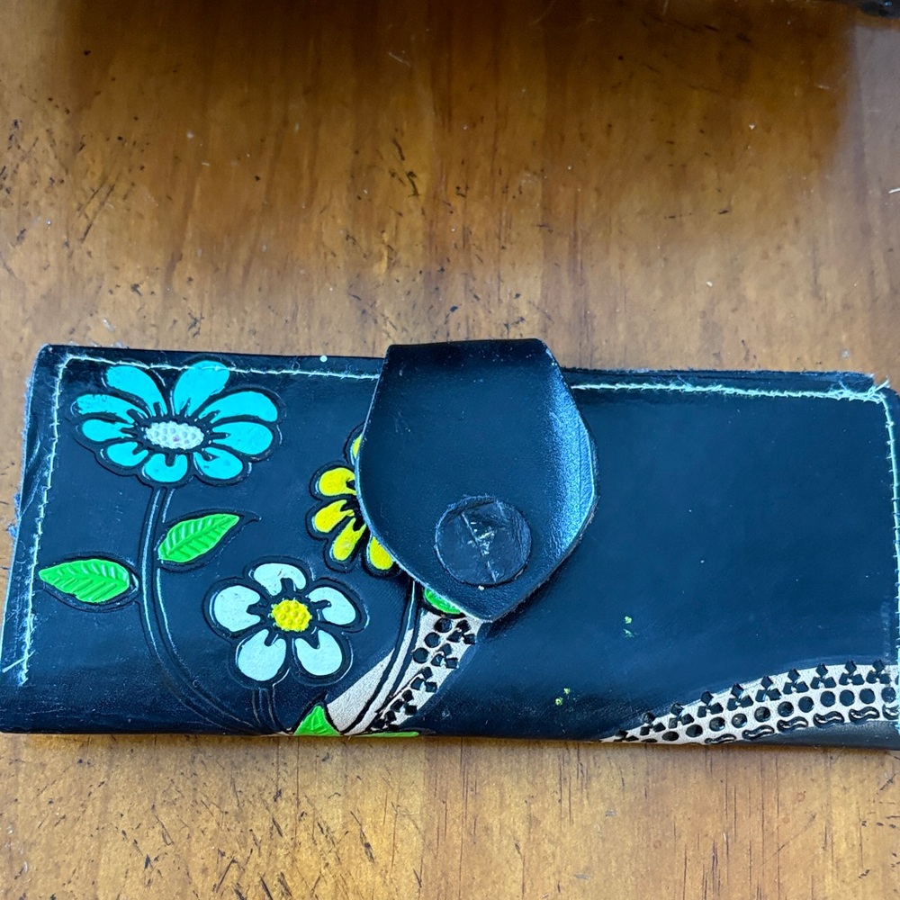 Handmade Mexican Leather bag with matching wallet - Picture 6 of 6